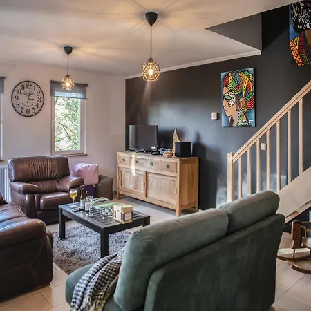 بيت للعطل Peaceful & Garden دربي